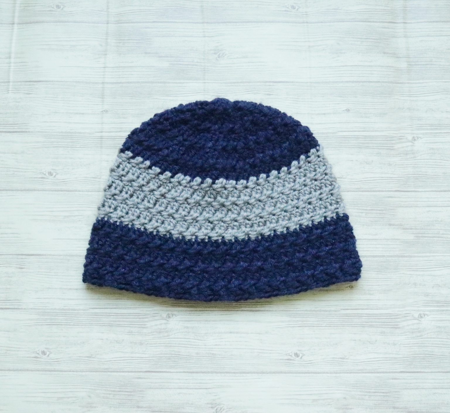 Two Tone Crochet Beanie for Men and Boys- Free Crochet Pattern